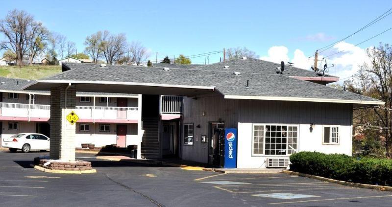 Motel 6 Pendleton, Or - West Екстериор снимка