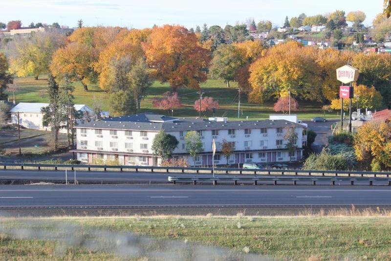 Motel 6 Pendleton, Or - West Екстериор снимка